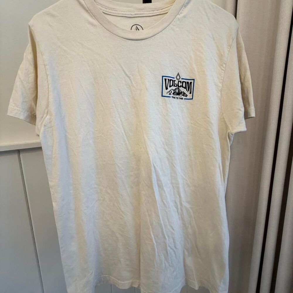 Volcom Men's Cream and White T-shirt